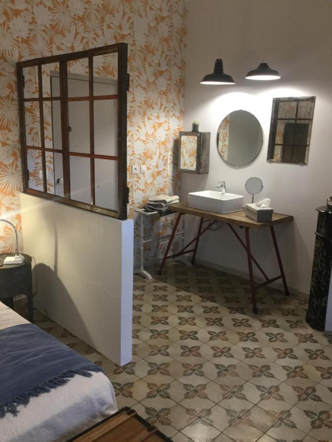 Chez Les Brocs B&B Canet  エクステリア 写真