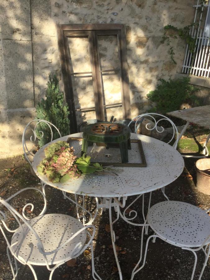 Chez Les Brocs B&B Canet  エクステリア 写真
