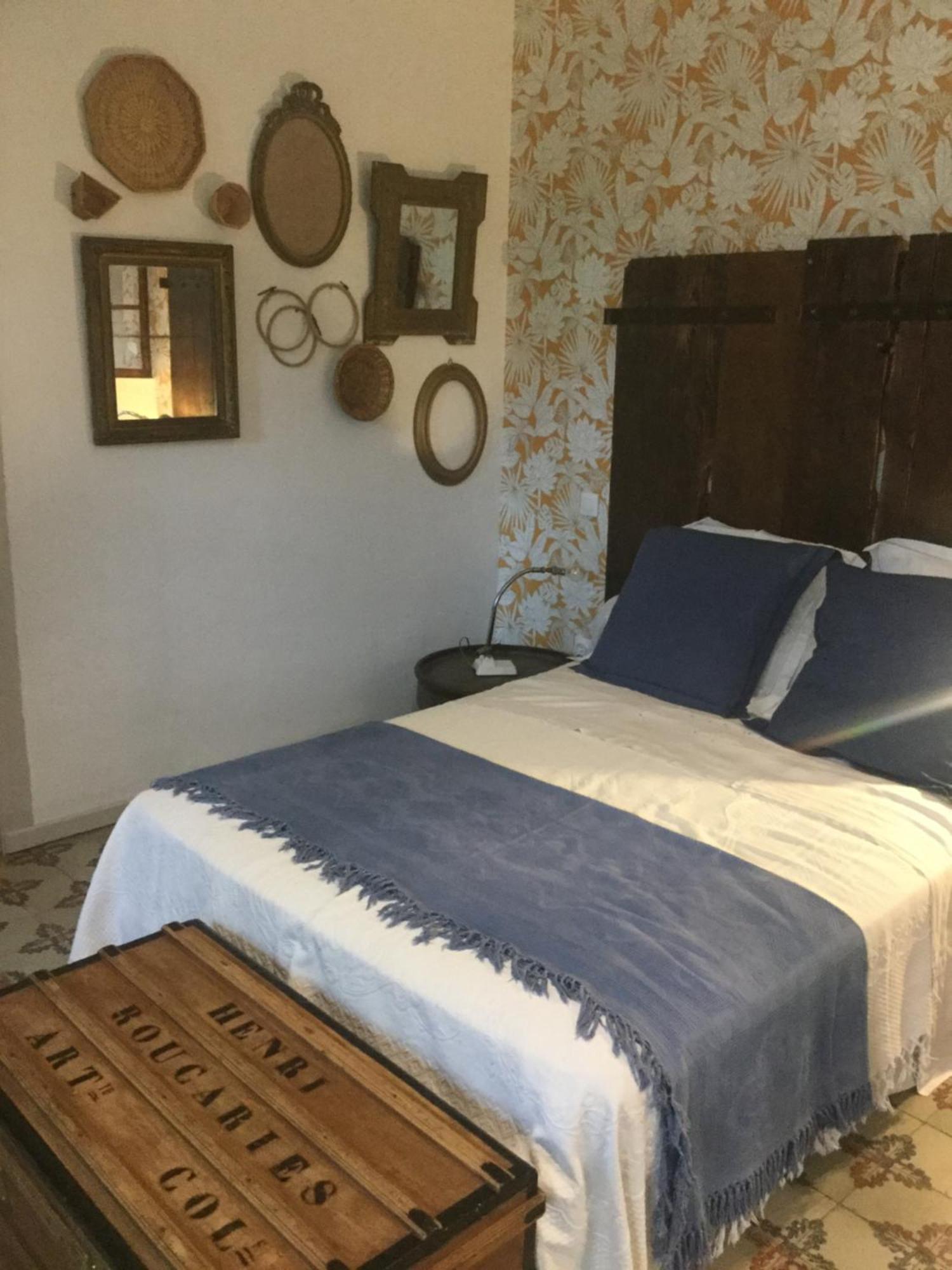 Chez Les Brocs B&B Canet  エクステリア 写真