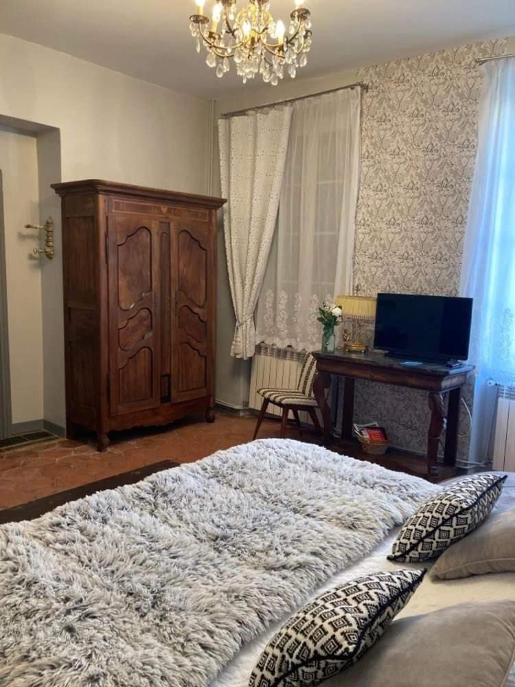 Chez Les Brocs B&B Canet  エクステリア 写真